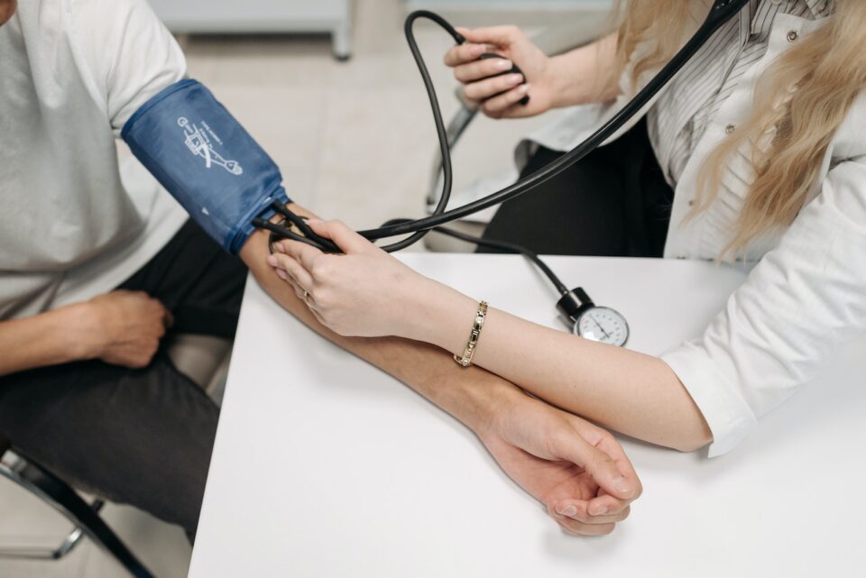 Blodtryksmåler Test: Hvad du behøver at vide 